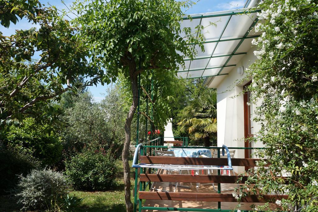 Studio And Apartment Nadia With Garden Poreč Szoba fotó