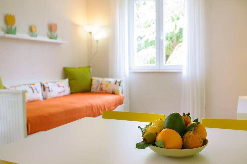 Studio And Apartment Nadia With Garden Poreč Kültér fotó